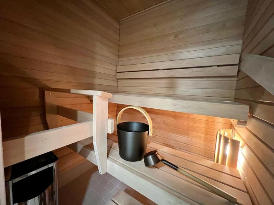 Suite - King Size Bed - Gym&Wifi - Indoor Parking Rovaniemi Exterior photo